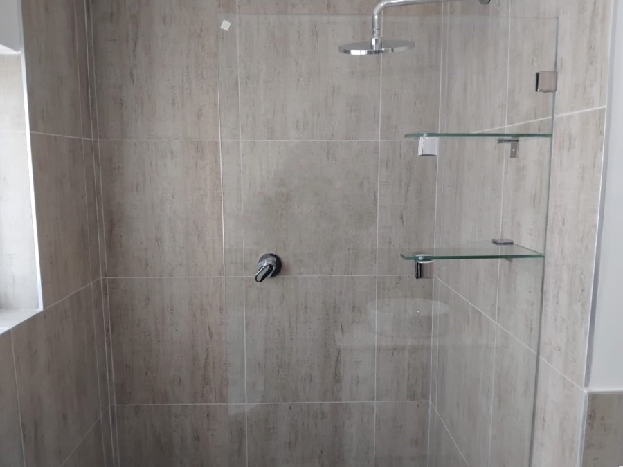 4 Bedroom Property for Sale in Wavecrest Eastern Cape